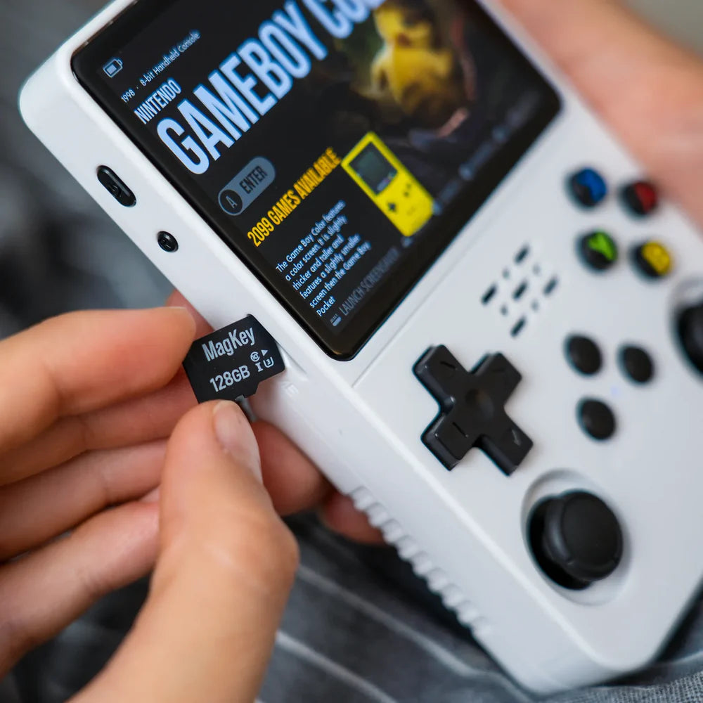 Consola R36S™ | +18,000 Juegos 19 Emuladores | Pantalla 3.5" | 64GB